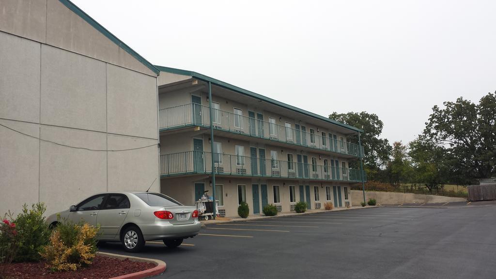 Days Inn By Wyndham Harrison Εξωτερικό φωτογραφία